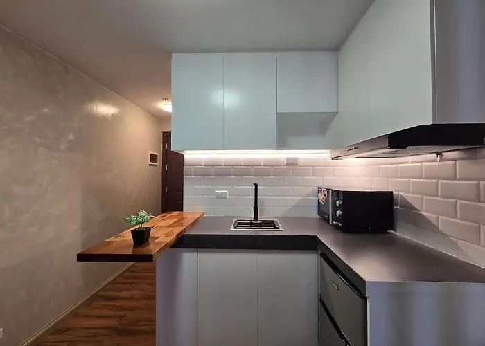 Citispace 1br Ridgewood Towers Near Bgc Airport #rw17b *